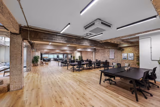 27 Person Private Office