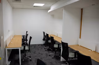 5 Person Coworking Desk