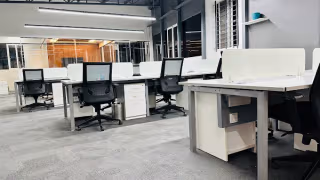 8 Person Coworking Desk