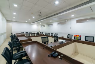 1 Person Coworking Desk