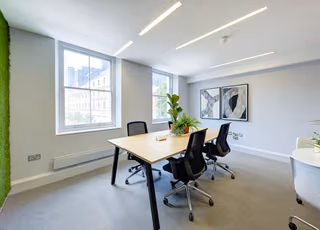 10 Person Private Office