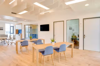 10 Person Coworking Desk