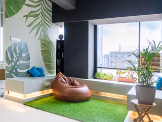 9 Person Coworking Desk