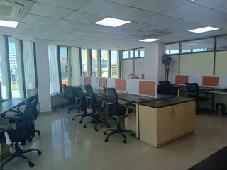 8 Person Coworking Desk