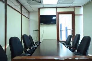 7 Person Coworking Desk