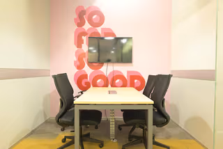 6 Person Coworking Desk