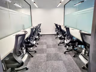 4 Person Coworking Desk