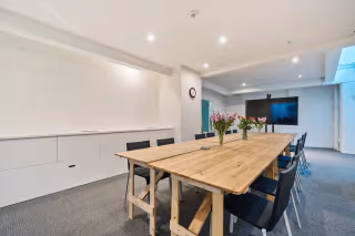 7 Person Coworking Desk