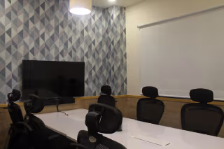 250 Person Private Office