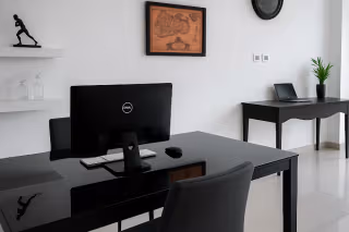 30 Person Private Office