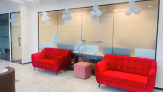 6 Person Coworking Desk