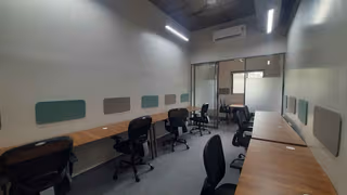 10 Person Private Office