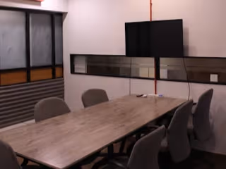 10 Person Coworking Desk