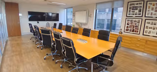 6 Person Shared Office