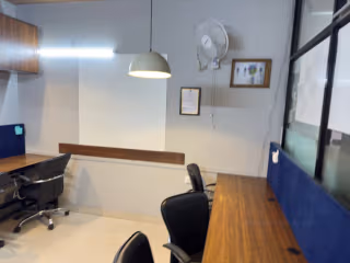 5 Person Coworking Desk