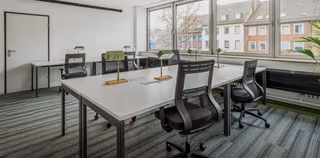 7 Person Coworking Desk