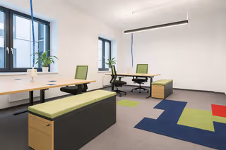 6 Person Coworking Desk