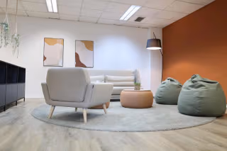 4 Person Coworking Desk