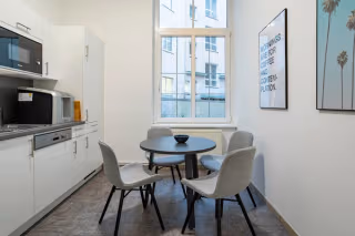 4 Person Coworking Desk