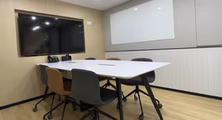 1 Person Private Office