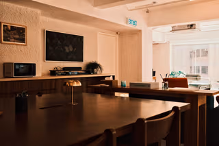 1 Person Coworking Desk