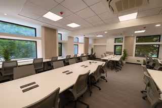 8 Person Coworking Desk