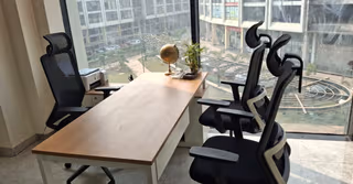 10 Person Private Office