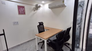 5 Person Private Office