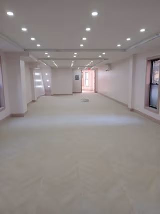 10 Person Private Office