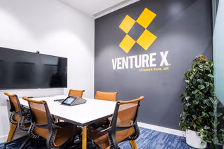 21 Person Private Office
