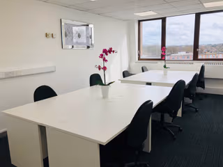 5 Person Private Office