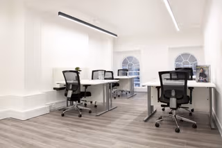 19 Person Private Office