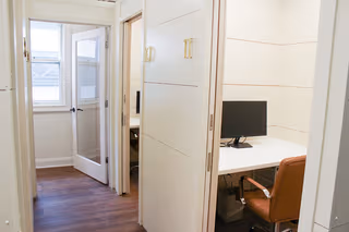 1 Person Coworking Desk