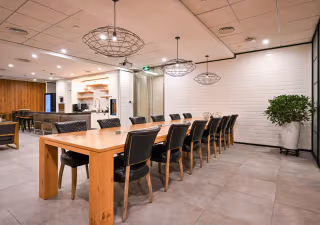 5 Person Coworking Desk