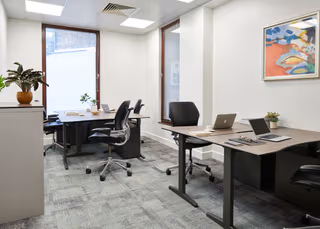 5 Person Private Office