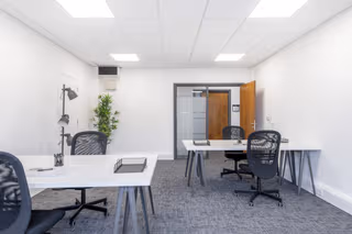 1 Person Private Office