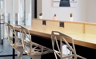 27 Person Private Office