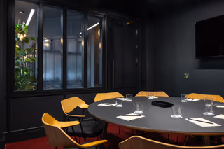 11 Person Private Office