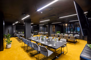 10 Person Private Office