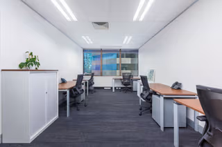 10 Person Private Office