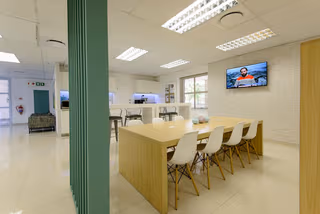 10 Person Private Office