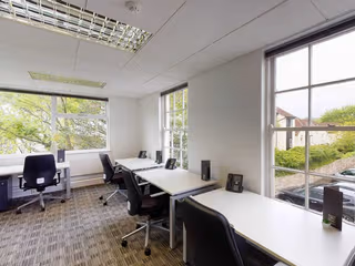 5 Person Private Office