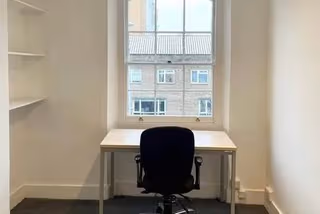 5 Person Private Office