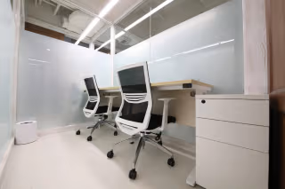 1 Person Private Office