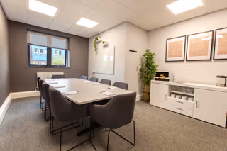 5 Person Private Office