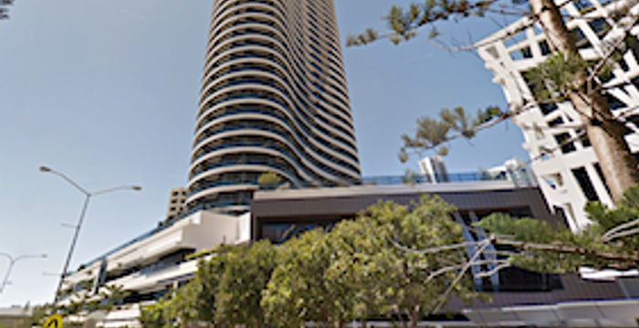 6 Charles Avenue, Broadbeach - Image 3