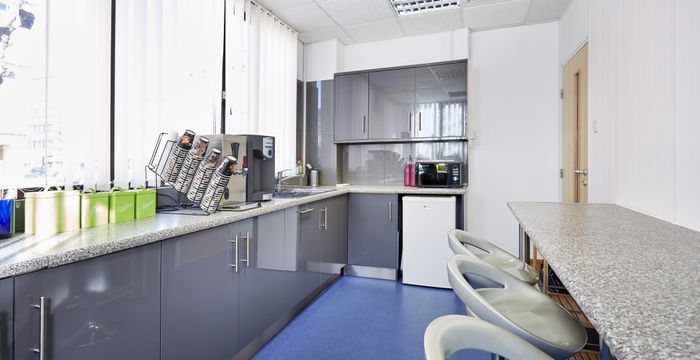 915 High Road, Finchley - Image 5