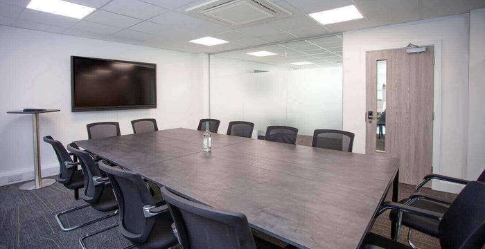 13-15 George Street, Buckinghamshire - Image 5