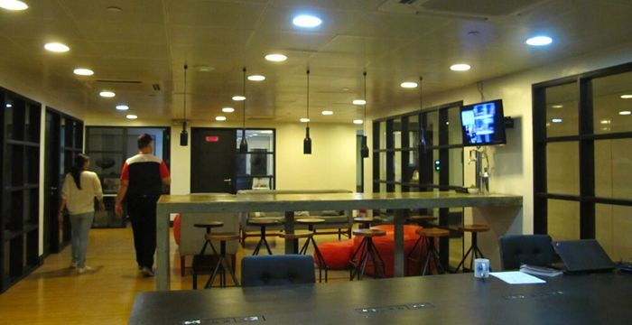 2 Orion, Makati - Image 2