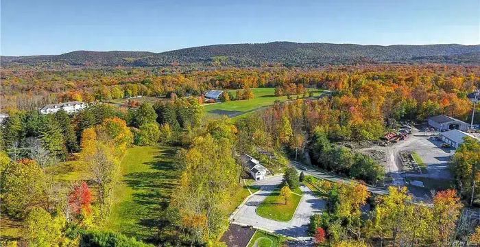 2493 New York 52, Hopewell Junction - Image 3